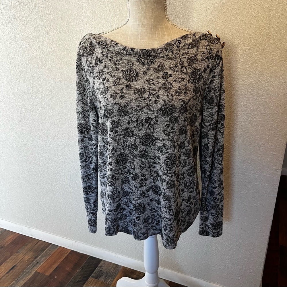 Bobeau Women's Grey With Black Floral Print Blouse Top Size Large Long Sleeve
